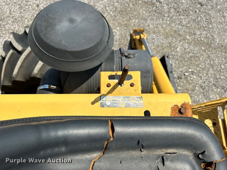 image for item EG0827 2000 Vermeer V8550A cable plow