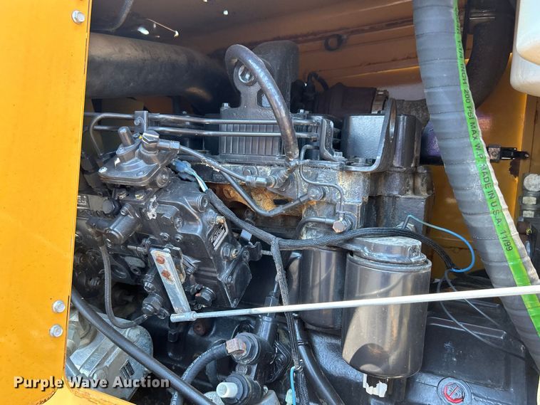 image for item EG0827 2000 Vermeer V8550A cable plow