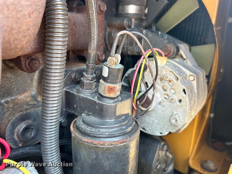 image for item EG0827 2000 Vermeer V8550A cable plow