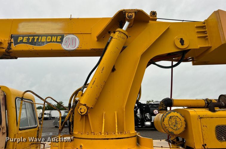 image for item EG0830 Pettibone 40RS crane