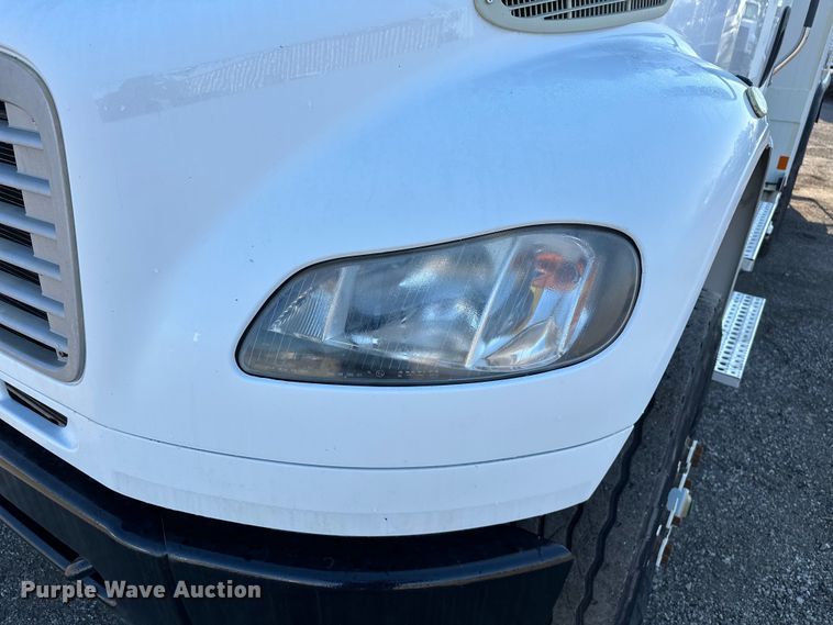 image for item EG0843 2011 Freightliner  Business Class M2 bucket truck