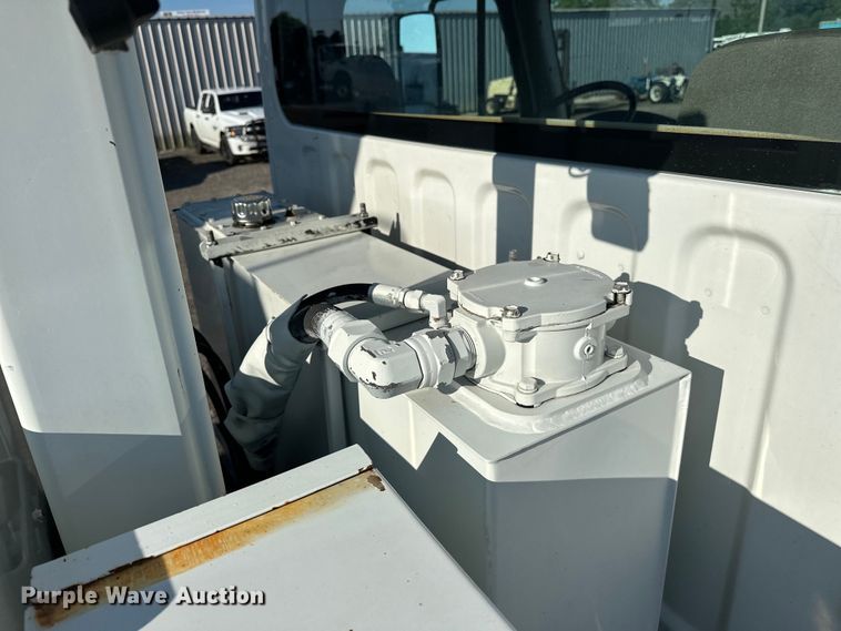 image for item EG0843 2011 Freightliner  Business Class M2 bucket truck