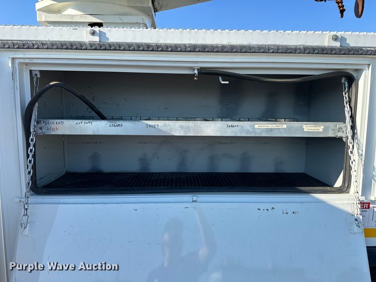 image for item EG0843 2011 Freightliner  Business Class M2 bucket truck