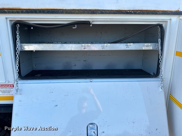 image for item EG0843 2011 Freightliner  Business Class M2 bucket truck