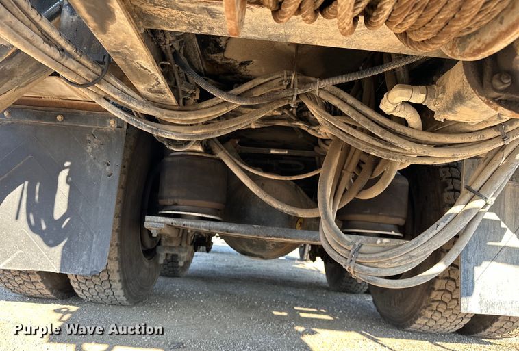 image for item EG0843 2011 Freightliner  Business Class M2 bucket truck