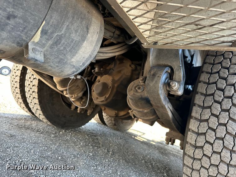 image for item EG0843 2011 Freightliner  Business Class M2 bucket truck