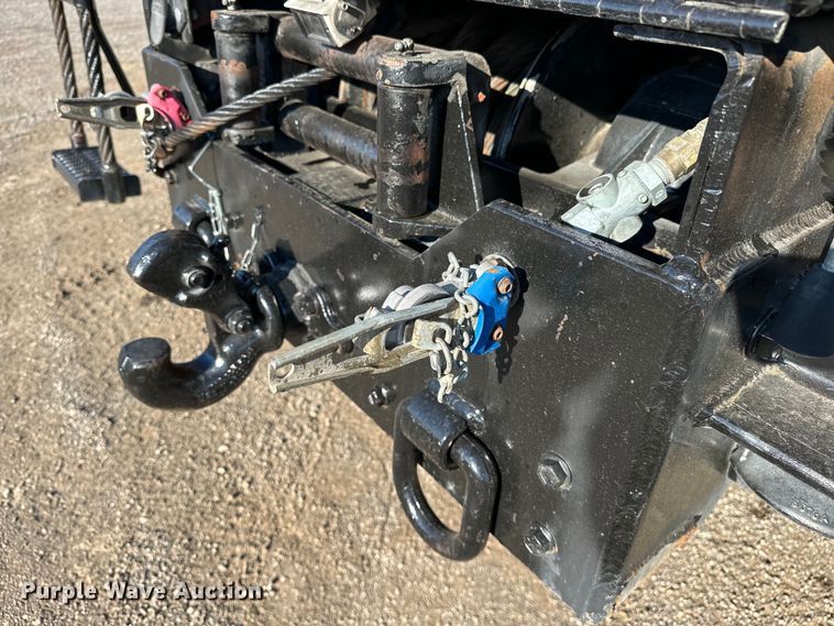 image for item EG0843 2011 Freightliner  Business Class M2 bucket truck