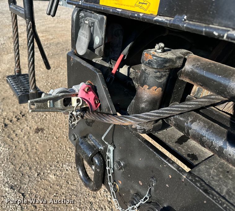 image for item EG0843 2011 Freightliner  Business Class M2 bucket truck