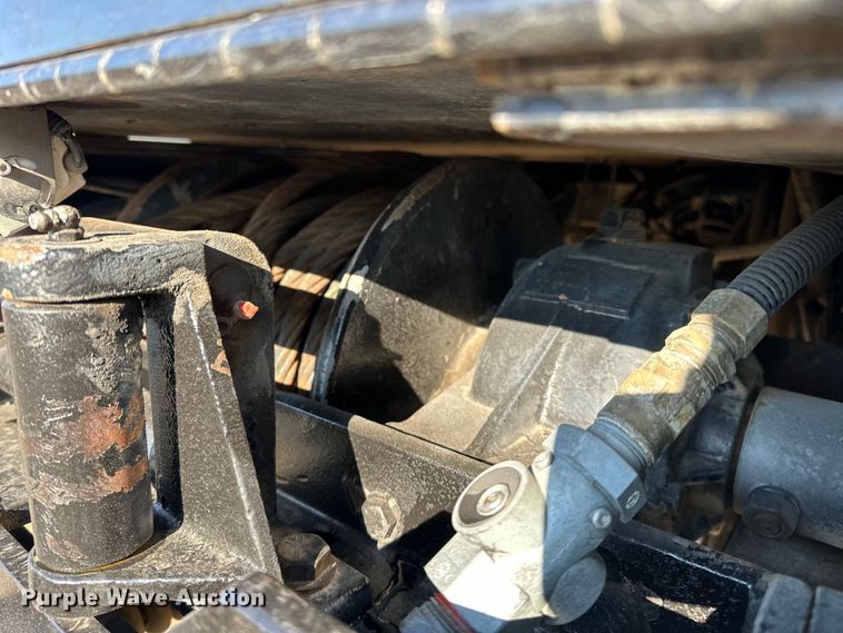 image for item EG0843 2011 Freightliner  Business Class M2 bucket truck