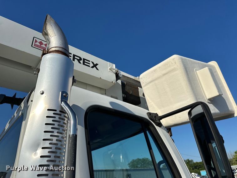 image for item EG0843 2011 Freightliner  Business Class M2 bucket truck