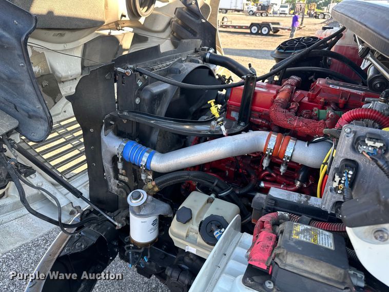 image for item EG0843 2011 Freightliner  Business Class M2 bucket truck