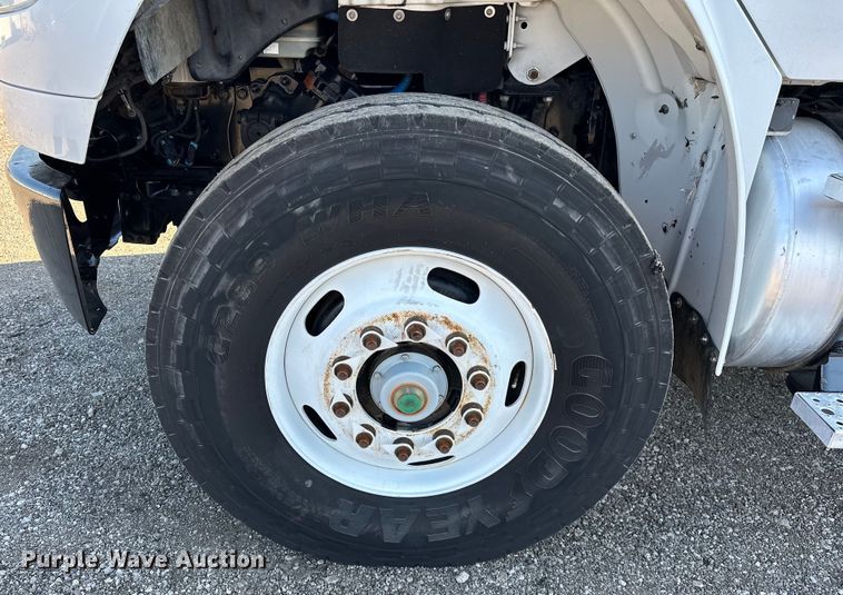 image for item EG0843 2011 Freightliner  Business Class M2 bucket truck