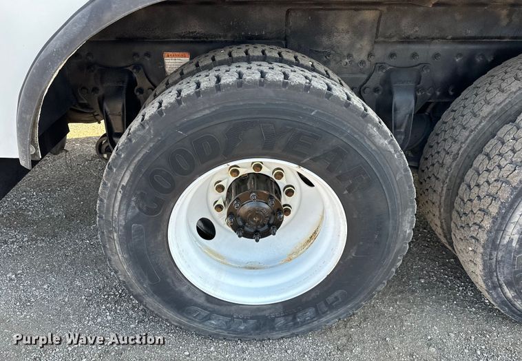 image for item EG0843 2011 Freightliner  Business Class M2 bucket truck