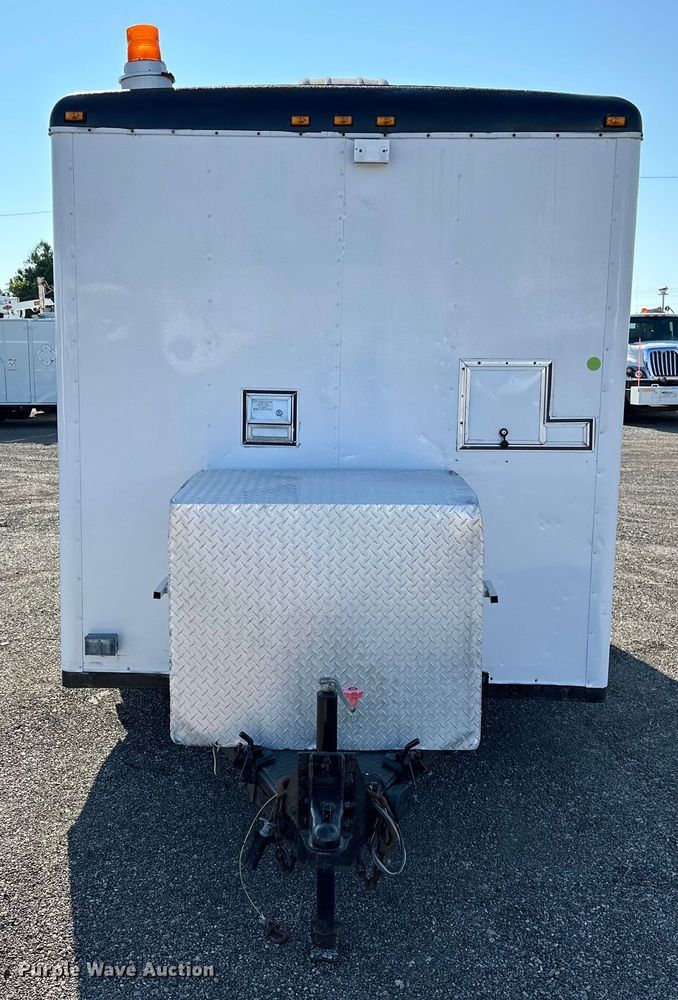 image for item EG0844 1993 Wells Cargo fiber optic trailer