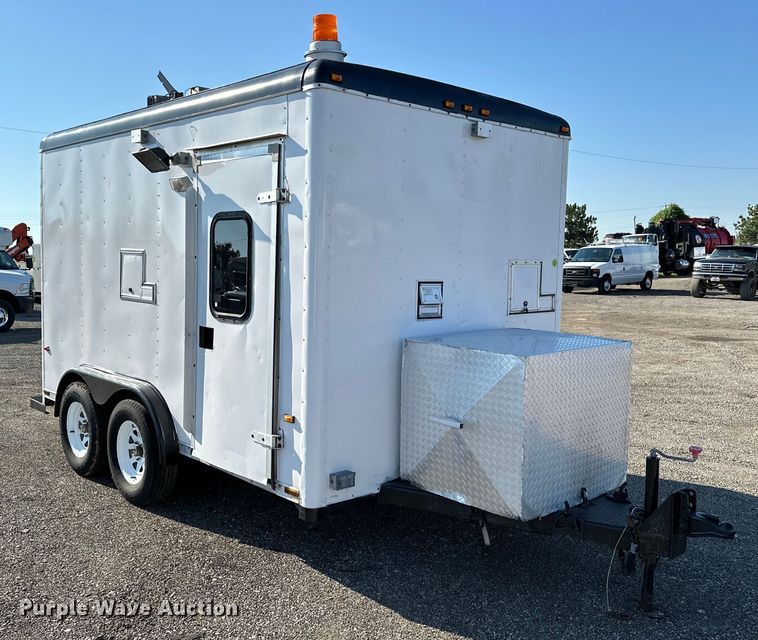 image for item EG0844 1993 Wells Cargo fiber optic trailer