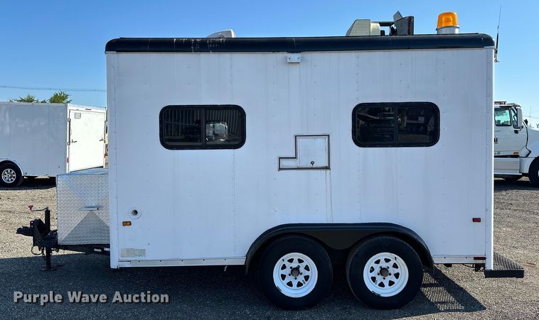 image for item EG0844 1993 Wells Cargo fiber optic trailer