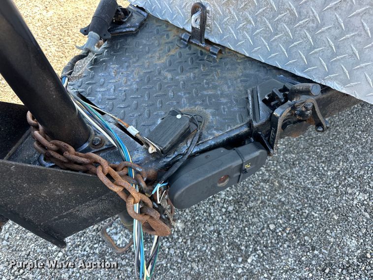 image for item EG0844 1993 Wells Cargo fiber optic trailer