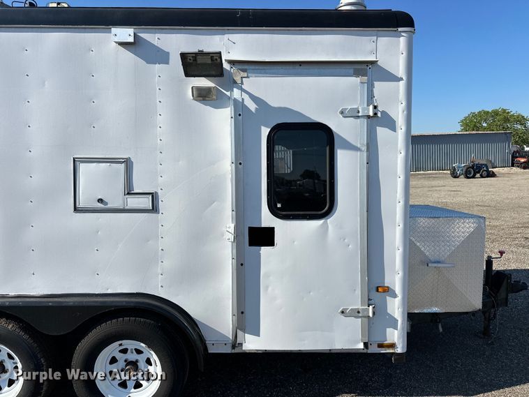 image for item EG0844 1993 Wells Cargo fiber optic trailer