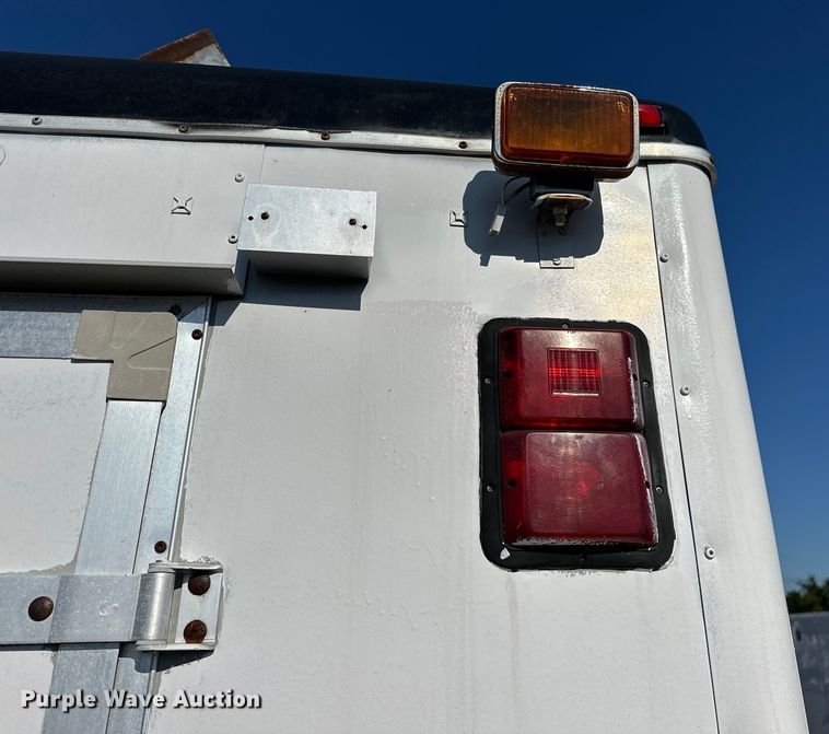 image for item EG0844 1993 Wells Cargo fiber optic trailer