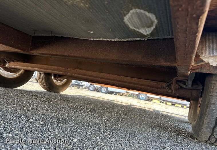 image for item EG0844 1993 Wells Cargo fiber optic trailer