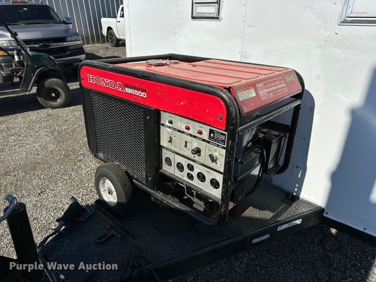 image for item EG0844 1993 Wells Cargo fiber optic trailer