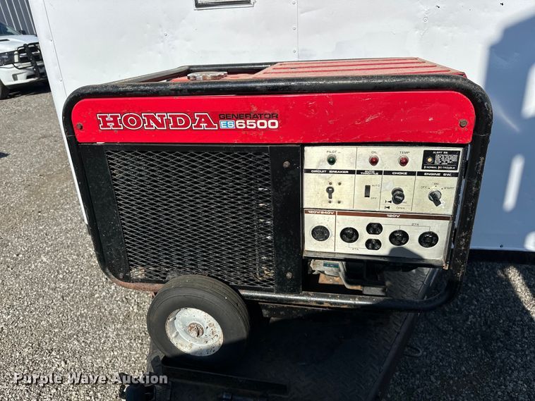 image for item EG0844 1993 Wells Cargo fiber optic trailer