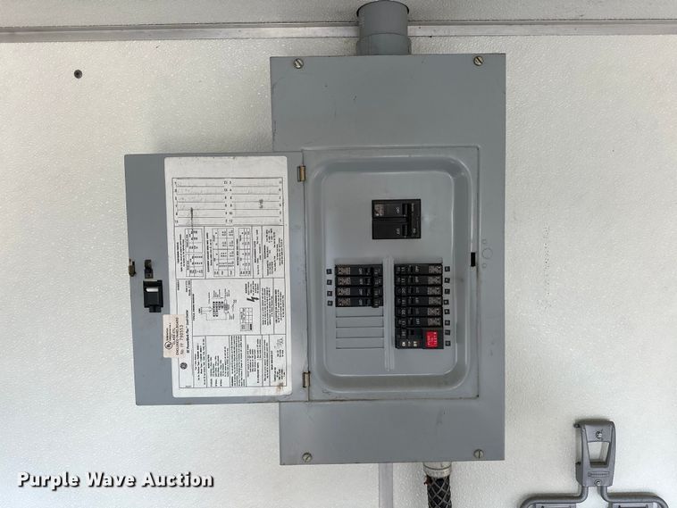 image for item EG0844 1993 Wells Cargo fiber optic trailer