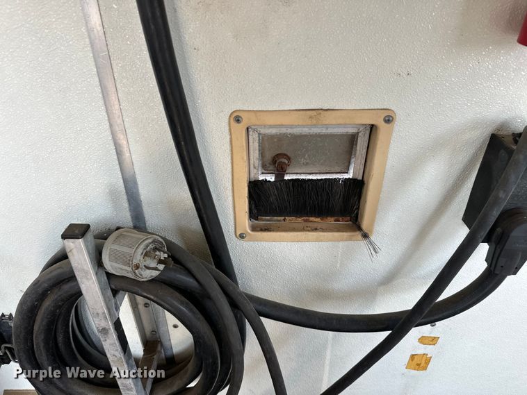 image for item EG0844 1993 Wells Cargo fiber optic trailer