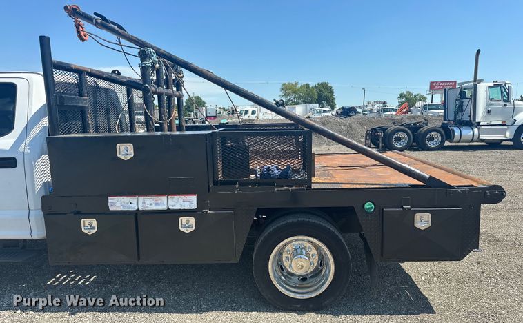 image for item EG0849 2019 Ford F550 Crew Cab winch truck