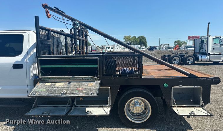 image for item EG0849 2019 Ford F550 Crew Cab winch truck