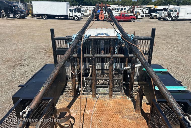 image for item EG0849 2019 Ford F550 Crew Cab winch truck