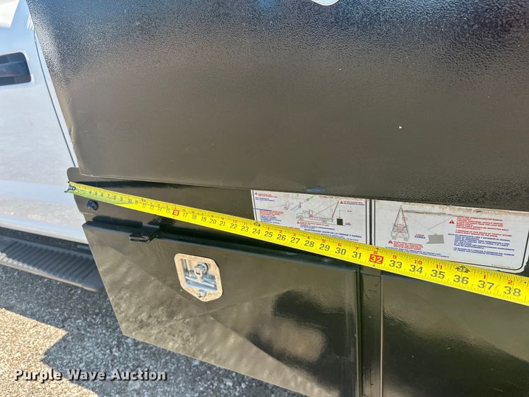 image for item EG0849 2019 Ford F550 Crew Cab winch truck