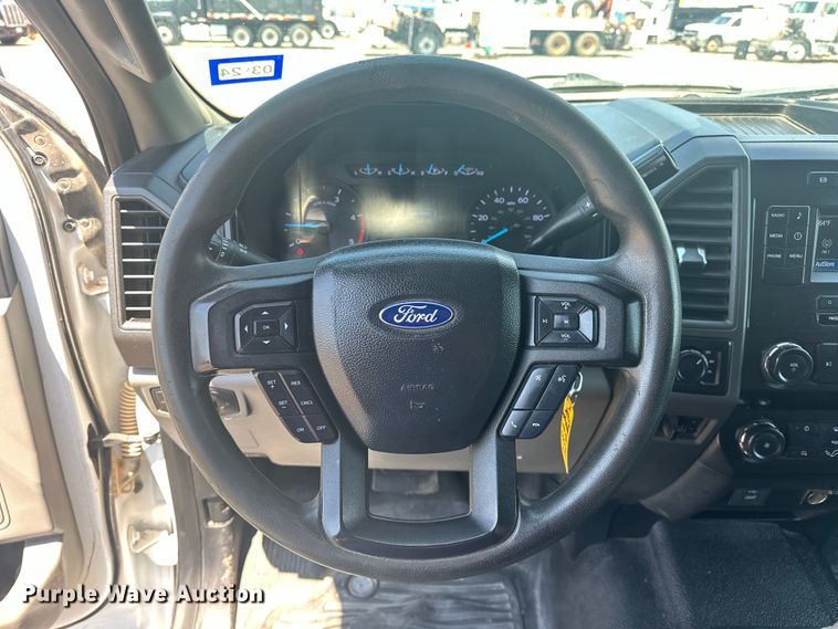 image for item EG0849 2019 Ford F550 Crew Cab winch truck