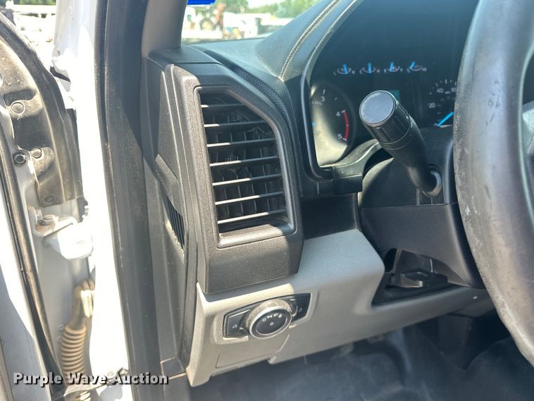 image for item EG0849 2019 Ford F550 Crew Cab winch truck