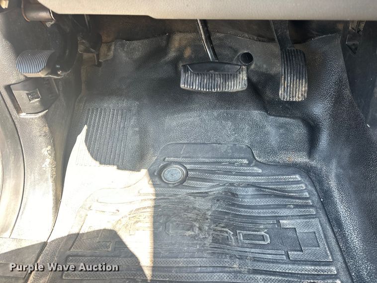 image for item EG0849 2019 Ford F550 Crew Cab winch truck