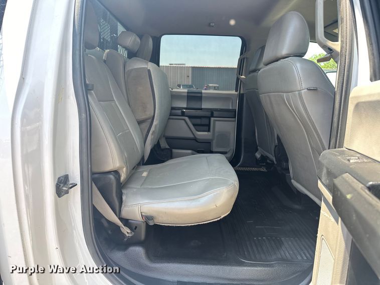 image for item EG0849 2019 Ford F550 Crew Cab winch truck