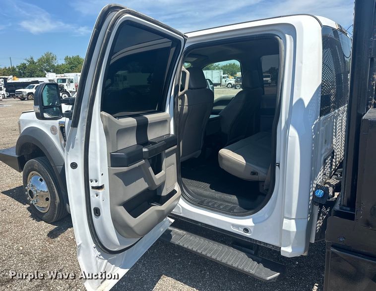 image for item EG0849 2019 Ford F550 Crew Cab winch truck