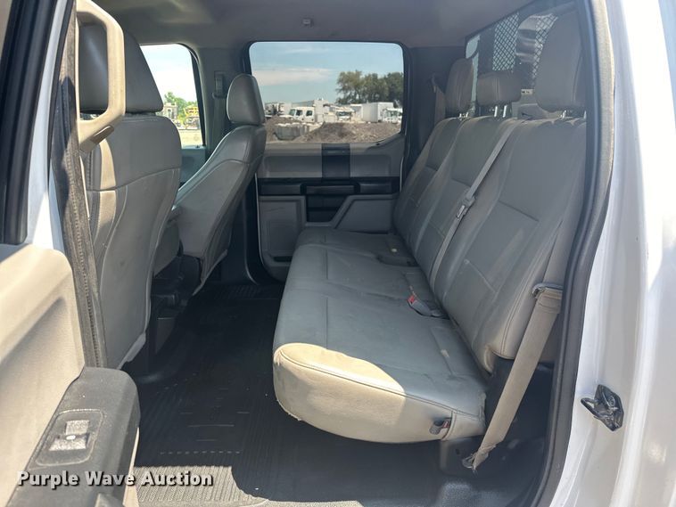 image for item EG0849 2019 Ford F550 Crew Cab winch truck