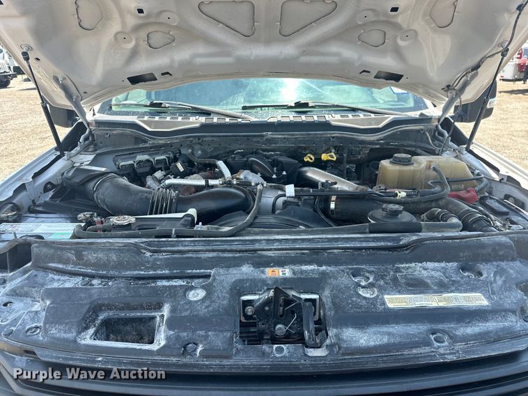 image for item EG0849 2019 Ford F550 Crew Cab winch truck