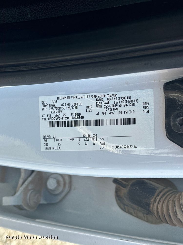 image for item EG0849 2019 Ford F550 Crew Cab winch truck