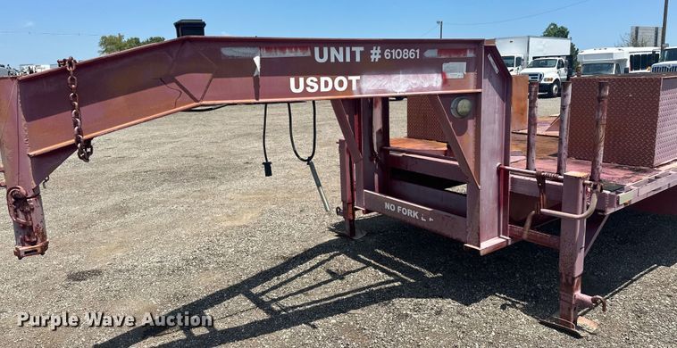 image for item EG0851 1999 West Wind  oilfield trailer