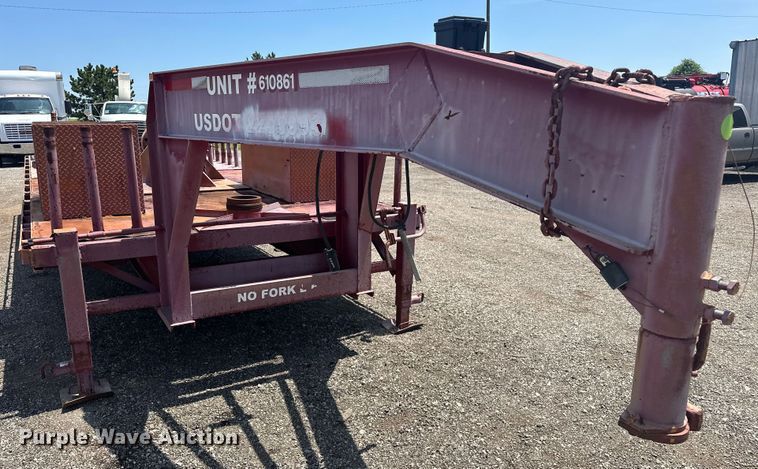 image for item EG0851 1999 West Wind  oilfield trailer