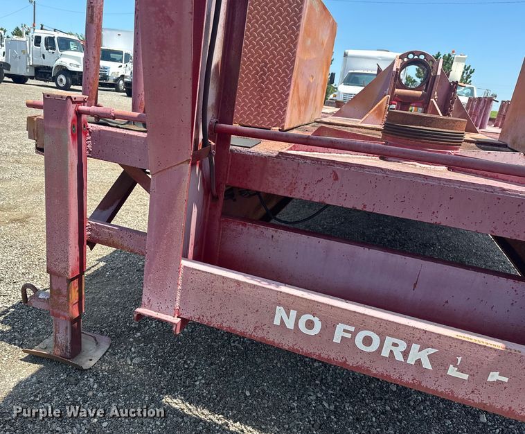 image for item EG0851 1999 West Wind  oilfield trailer