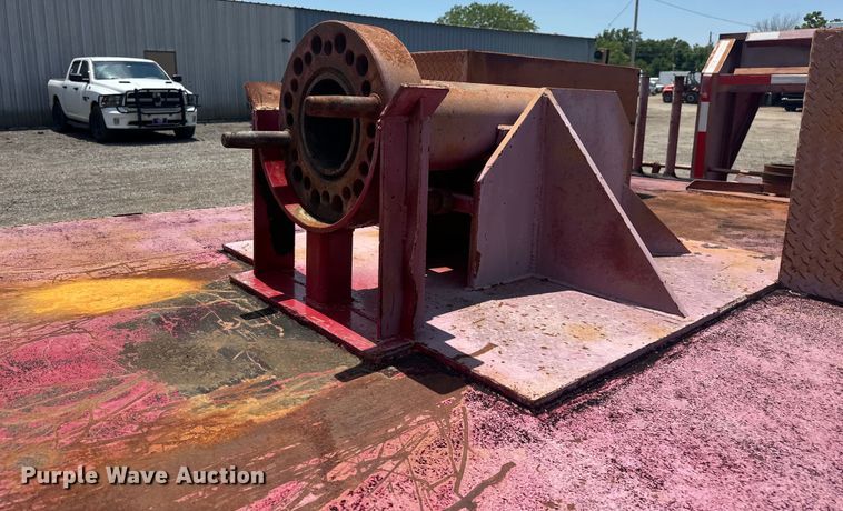 image for item EG0851 1999 West Wind  oilfield trailer