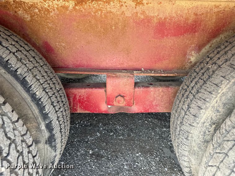 image for item EG0851 1999 West Wind  oilfield trailer