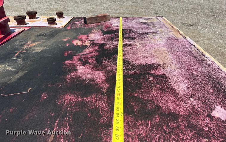 image for item EG0851 1999 West Wind  oilfield trailer