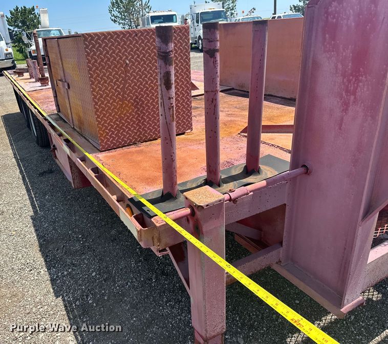 image for item EG0851 1999 West Wind  oilfield trailer