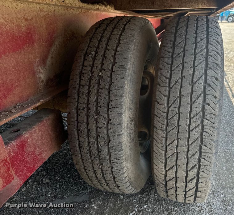 image for item EG0851 1999 West Wind  oilfield trailer