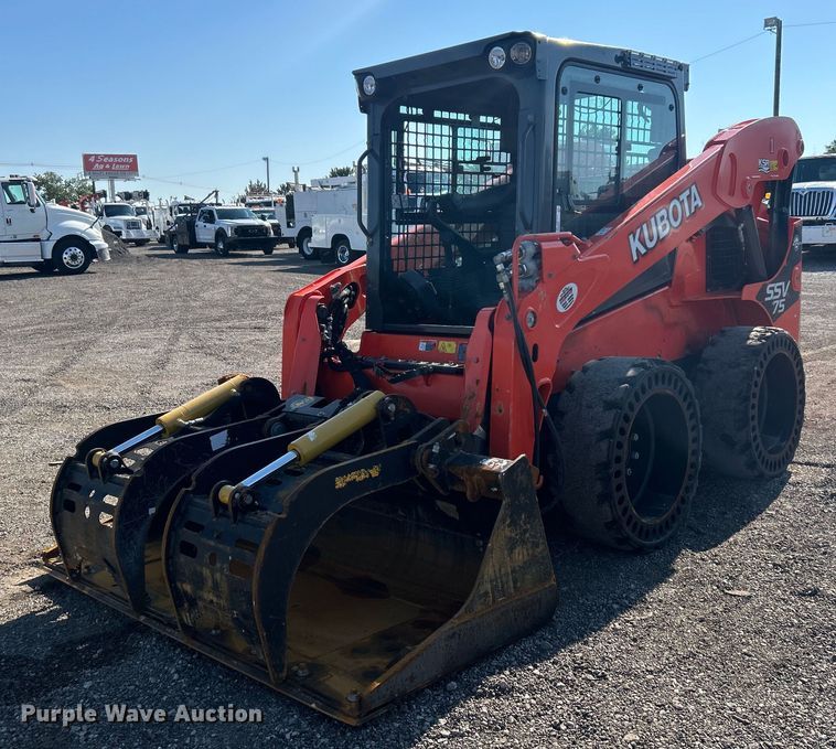 image for item EG0855 2018 Kubota  SSV75 skid steer loader