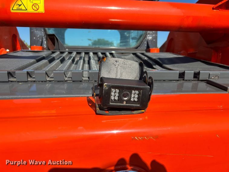 image for item EG0855 2018 Kubota  SSV75 skid steer loader